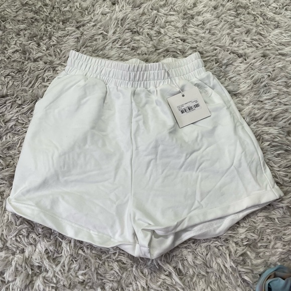 NWT TAHLIA Loopback Shorts - White - Picture 2 of 2